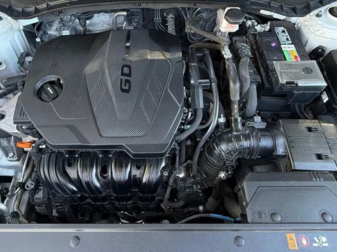 Used 2022 Hyundai Santa Cruz SEL image 17