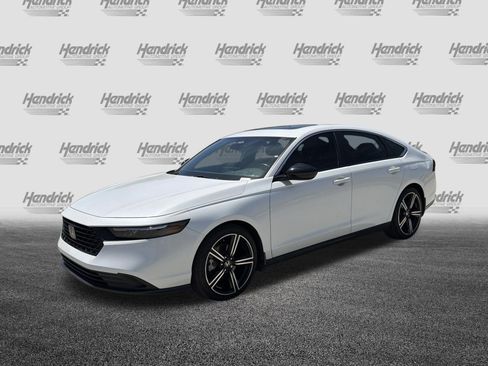Used 2024 Honda Accord Sport image 4