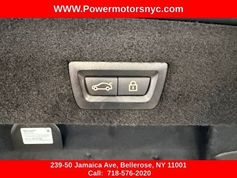 Used 2021 BMW 750i xDrive w/ Executive Package AWD/4WD image 16