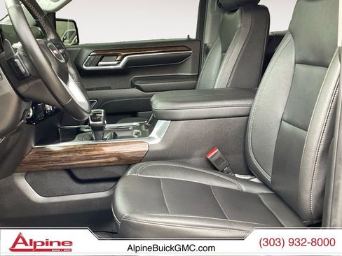 Used 2024 GMC Sierra 1500 Elevation w/ Elevation Premium Package image 9