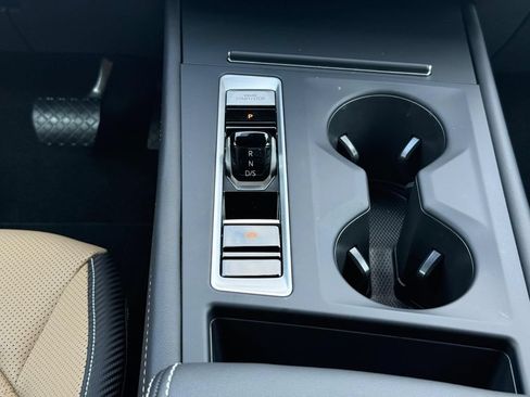 Certified 2026 Volkswagen Atlas Cross Sport SE AWD/4WD image 13