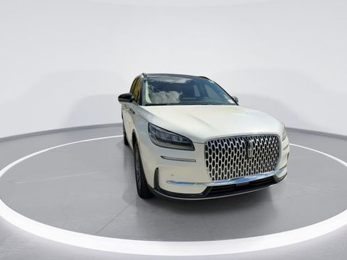 New 2026 Lincoln Corsair Premiere FWD image 3