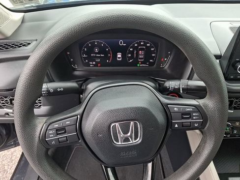 Used 2024 Honda Accord EX image 19