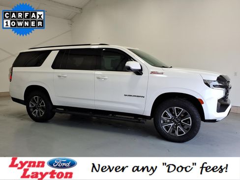 Used 2024 Chevrolet Suburban Z71 w/ Luxury Package image 2