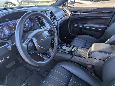 Used 2022 Chrysler 300 S w/ Safetytec Plus Group image 28