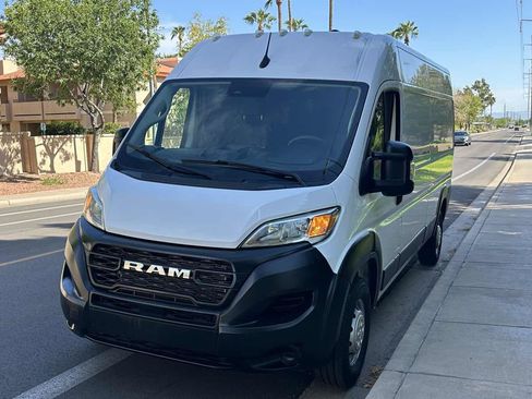 Used 2023 RAM ProMaster 2500 FWD image 4