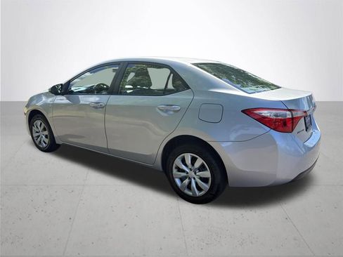 Used 2016 Toyota Corolla LE FWD image 8