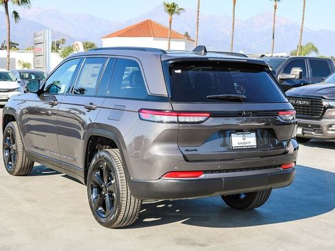 New 2026 Jeep Grand Cherokee Limited AWD/4WD image 6
