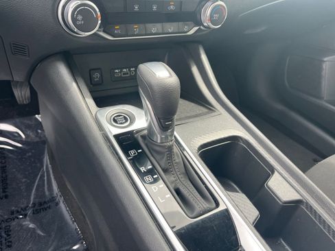 Used 2025 Nissan Sentra SV image 36