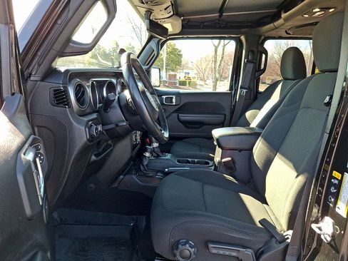 Used 2021 Jeep Wrangler Unlimited Sport image 13