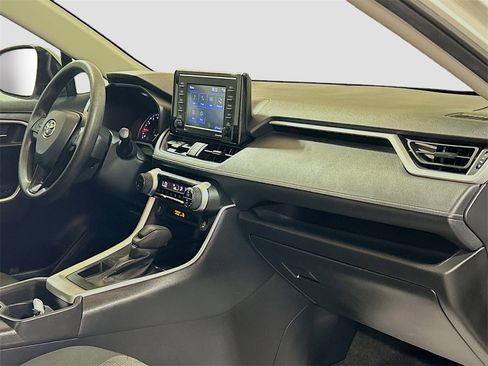 Used 2021 Toyota RAV4 XLE image 26