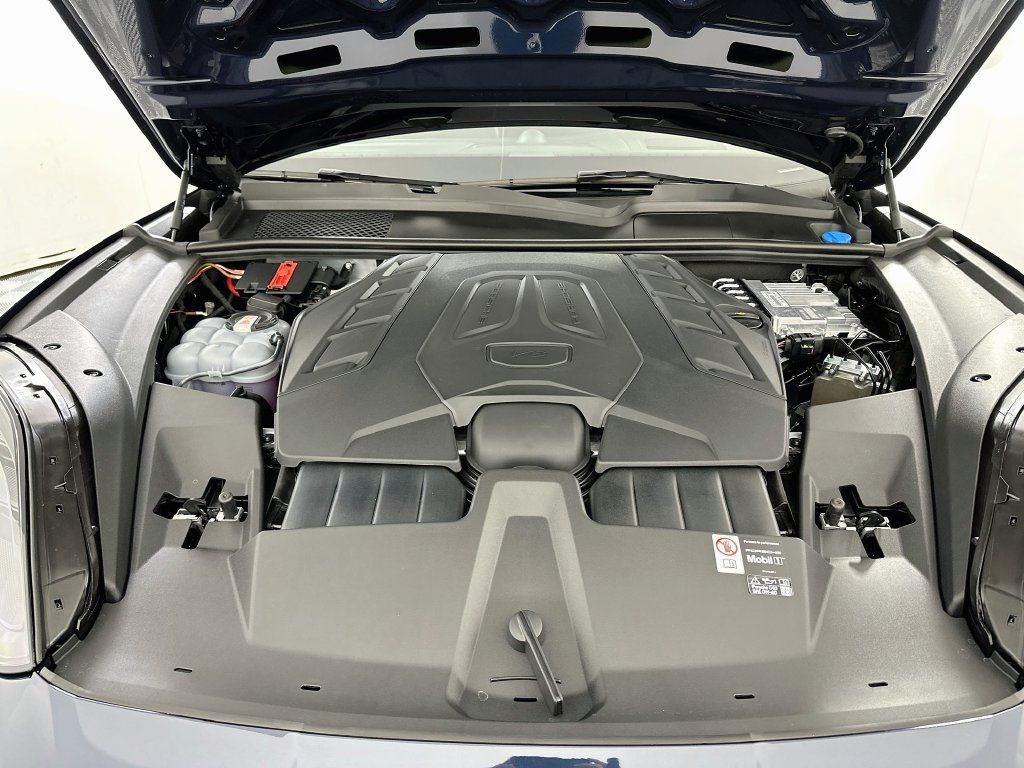 New 2026 Porsche Cayenne Turbo GT AWD/4WD image 31