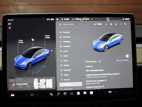 Used 2022 Tesla Model 3 Standard Range image 26
