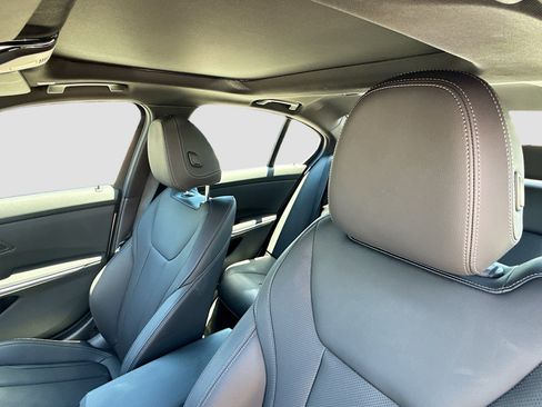 Used 2026 BMW 330i xDrive Sedan w/ M Sport Package image 27