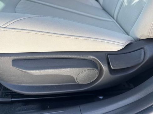 Used 2025 Hyundai Sonata SE FWD image 13