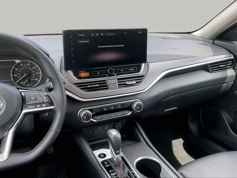 Used 2026 Nissan Altima 2.5 SR FWD image 7