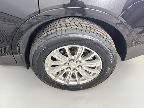 Used 2018 Cadillac XT5 Luxury w/ Driver Awareness Package image 37