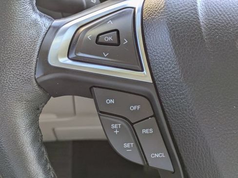 Used 2022 Ford Edge Titanium AWD/4WD image 23