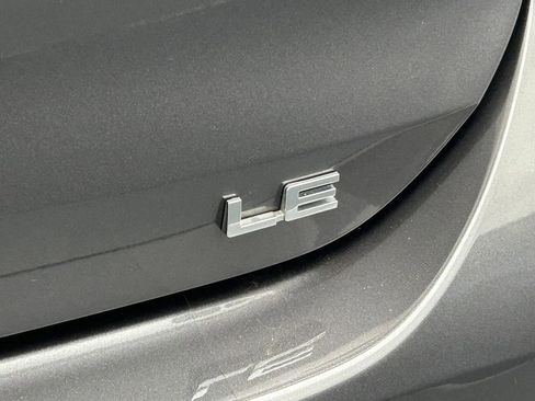 Used 2024 Toyota Highlander LE image 29