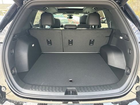 New 2026 GMC Terrain AT4 w/ Convenience Package III image 19