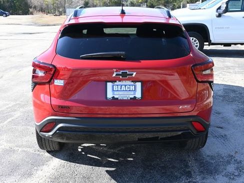 New 2026 Chevrolet Trax RS w/ Sunroof Package image 4