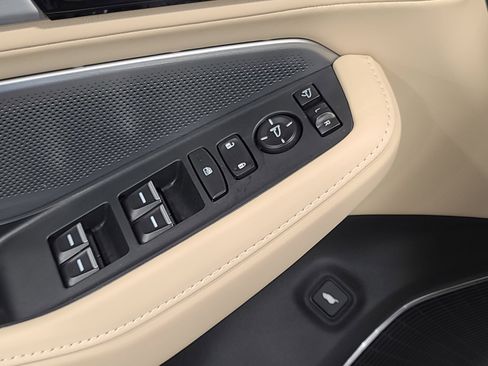 Used 2026 Acura MDX FWD w/ Technology Package image 20