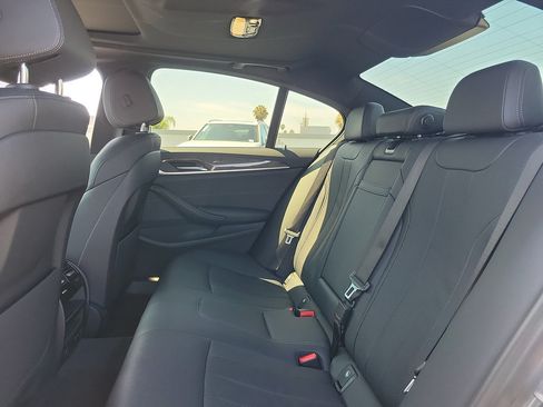 Used 2023 BMW 530e RWD image 13