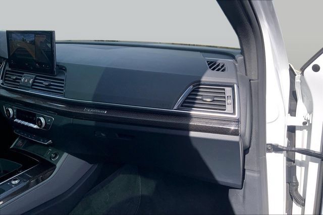 Used 2024 Audi SQ5 Prestige w/ Prestige Package AWD/4WD image 16