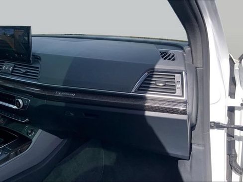 Used 2024 Audi SQ5 Prestige w/ Prestige Package AWD/4WD image 16