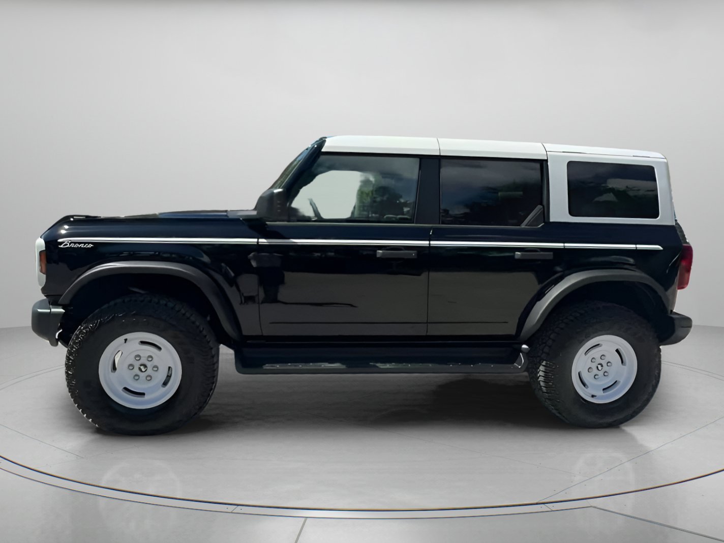 New 2026 Ford Bronco Heritage Edition AWD/4WD image 16