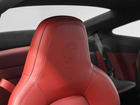 Certified 2024 Porsche 911 Carrera S RWD image 28