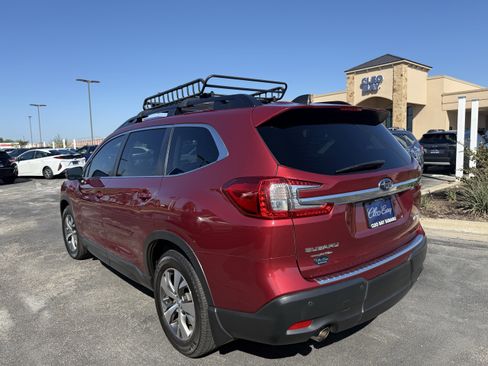 Certified 2023 Subaru Ascent Premium w/ Convenience Package image 5