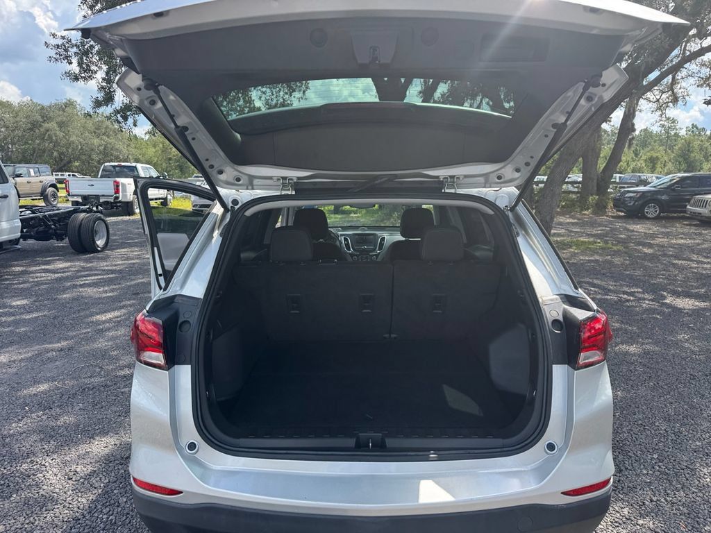 Used 2022 Chevrolet Equinox LS FWD image 31