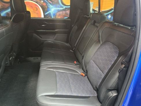 Used 2023 RAM 1500 Big Horn AWD/4WD image 18