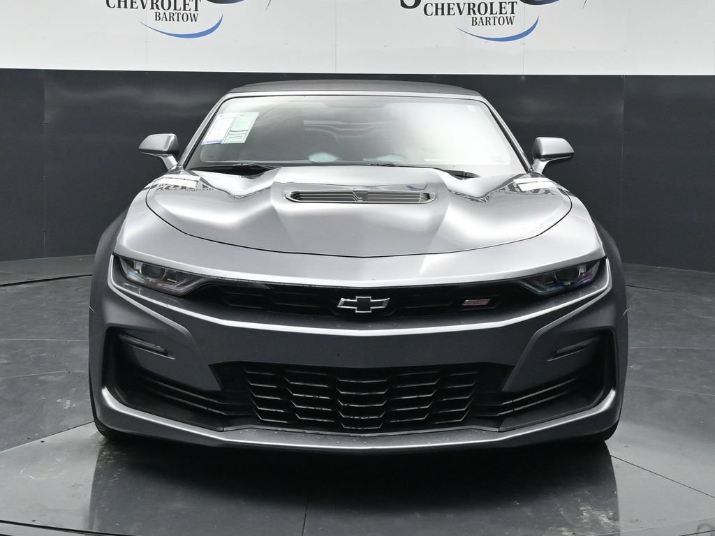 Used 2020 Chevrolet Camaro SS RWD image 2