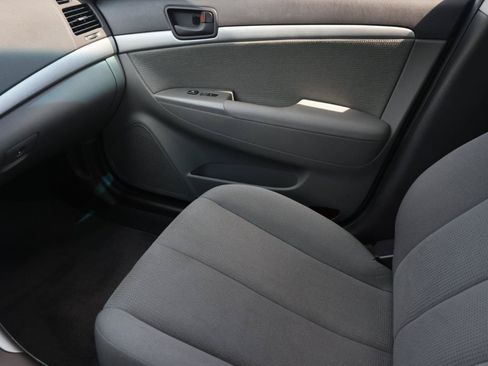 Used 2010 Hyundai Sonata GLS FWD image 13