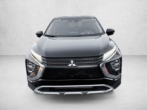 Used 2024 Mitsubishi Eclipse Cross SE image 2