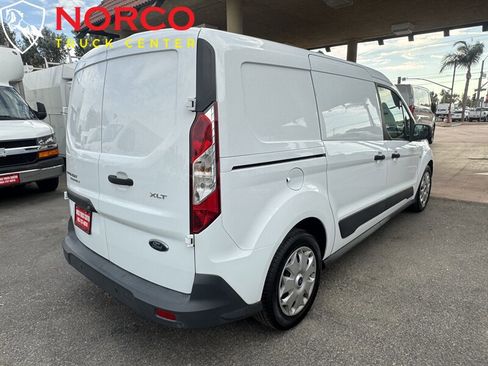 Used 2018 Ford Transit Connect XLT image 12