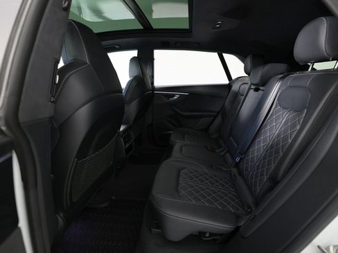 Used 2024 Audi SQ8 Prestige image 14