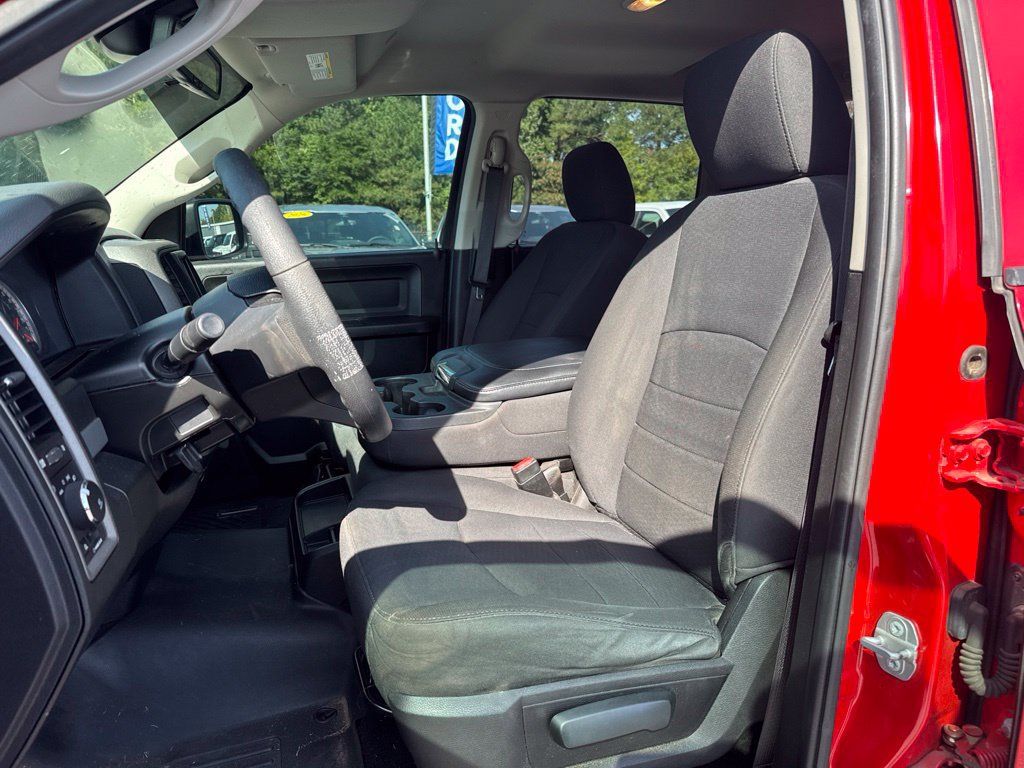 Used 2019 RAM 1500 Express w/ Wheel & Sound Group AWD/4WD image 9