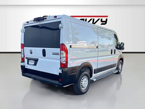 Used 2025 RAM ProMaster 2500 w/ U-Haul Equipment Group FWD image 7