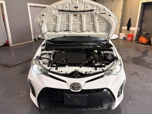Used 2018 Toyota Corolla SE FWD image 27