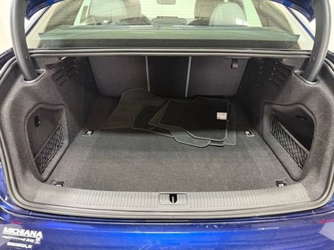 Used 2022 Audi A4 2.0T Premium Plus AWD/4WD image 9