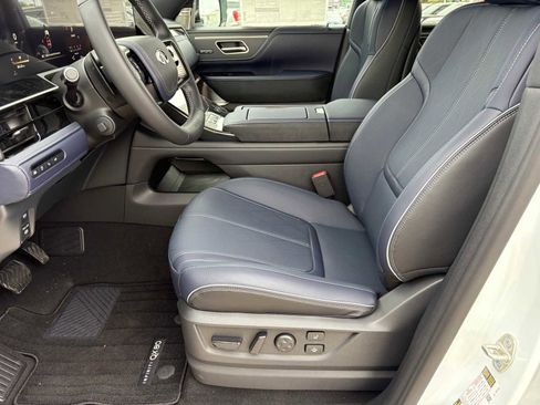 New 2026 INFINITI QX80 4WD w/ Sport Exterior Package image 14