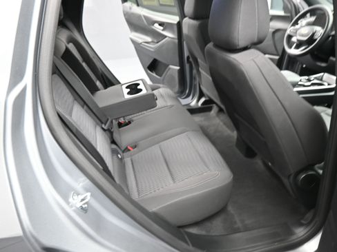 Used 2026 Chevrolet Equinox LT FWD image 18