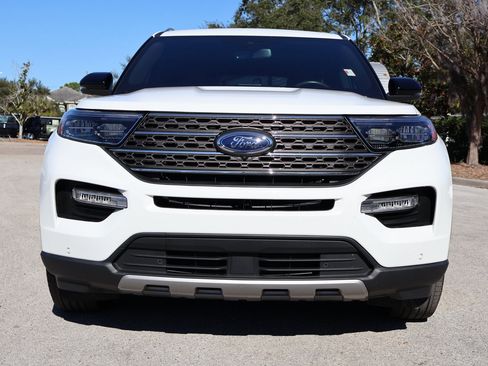 Used 2024 Ford Explorer King Ranch w/ Technology Package image 8