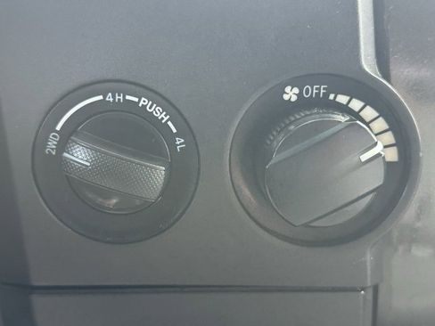 Used 2013 Toyota Tundra 2WD Double Cab Long Bed image 32