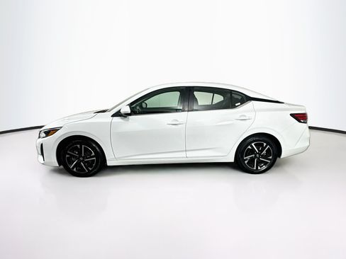 Used 2024 Nissan Sentra SV FWD image 4