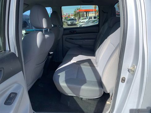 Used 2012 Toyota Tacoma 4x4 Double Cab w/ TRD Sport Pkg image 12