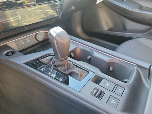 New 2026 Nissan Sentra SR w/ SR Premium Package FWD image 40